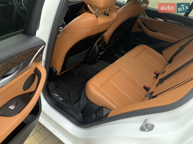 Белый БМВ Х3, объемом двигателя 2 л и пробегом 20 тыс. км за 42500 $, фото 21 на Automoto.ua