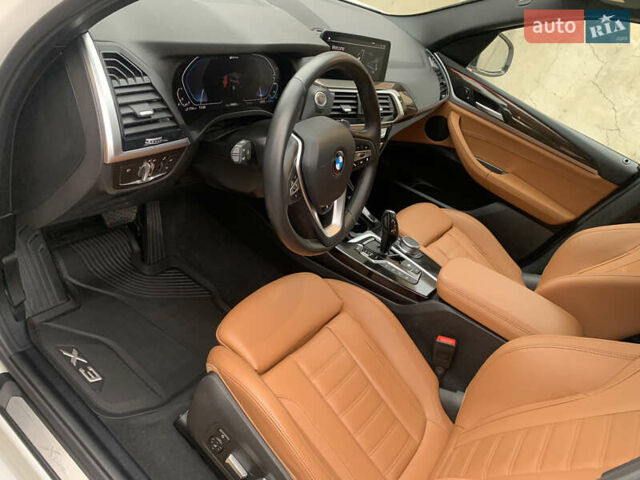 Белый БМВ Х3, объемом двигателя 2 л и пробегом 20 тыс. км за 42500 $, фото 7 на Automoto.ua