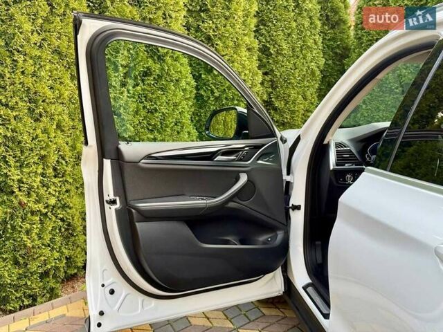 Белый БМВ Х3, объемом двигателя 2 л и пробегом 149 тыс. км за 35800 $, фото 18 на Automoto.ua