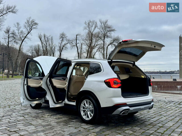 Белый БМВ Х3, объемом двигателя 2 л и пробегом 13 тыс. км за 45555 $, фото 40 на Automoto.ua