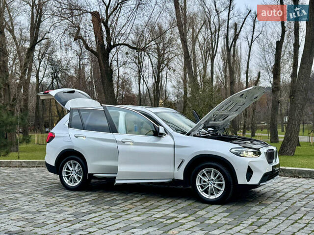 Белый БМВ Х3, объемом двигателя 2 л и пробегом 13 тыс. км за 45555 $, фото 37 на Automoto.ua