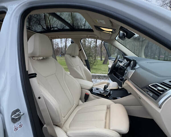 Белый БМВ Х3, объемом двигателя 2 л и пробегом 13 тыс. км за 45555 $, фото 122 на Automoto.ua