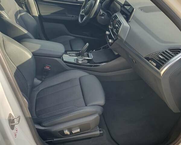 Білий БМВ Х3, об'ємом двигуна 2 л та пробігом 62 тис. км за 45500 $, фото 20 на Automoto.ua