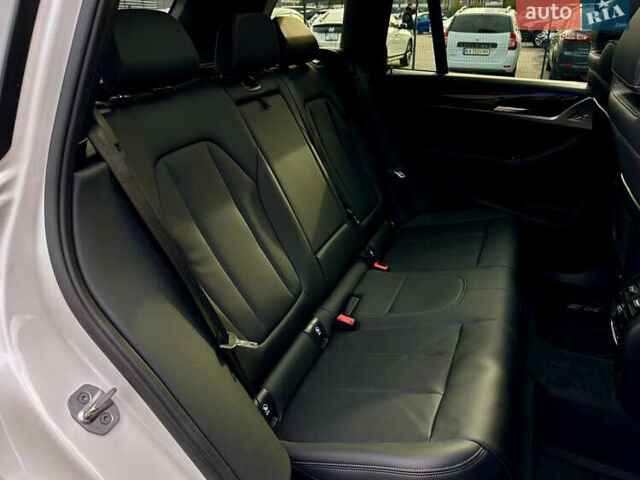 Белый БМВ Х3, объемом двигателя 2 л и пробегом 124 тыс. км за 39900 $, фото 39 на Automoto.ua