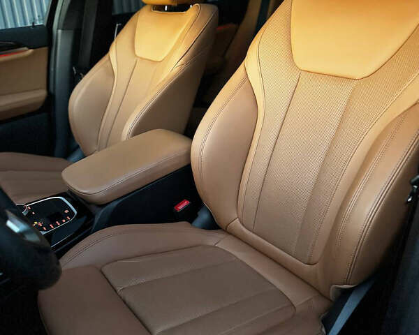 Белый БМВ Х3, объемом двигателя 2 л и пробегом 37 тыс. км за 35900 $, фото 28 на Automoto.ua