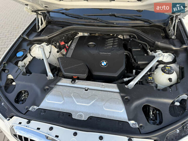 Белый БМВ Х3, объемом двигателя 2 л и пробегом 40 тыс. км за 27950 $, фото 68 на Automoto.ua