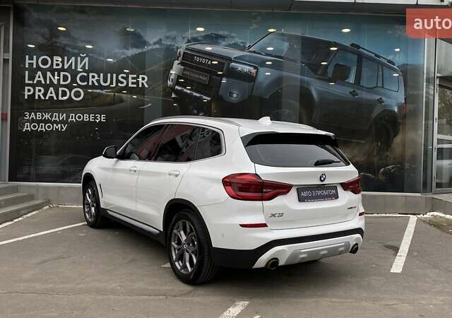 Белый БМВ Х3, объемом двигателя 2 л и пробегом 88 тыс. км за 37107 $, фото 1 на Automoto.ua