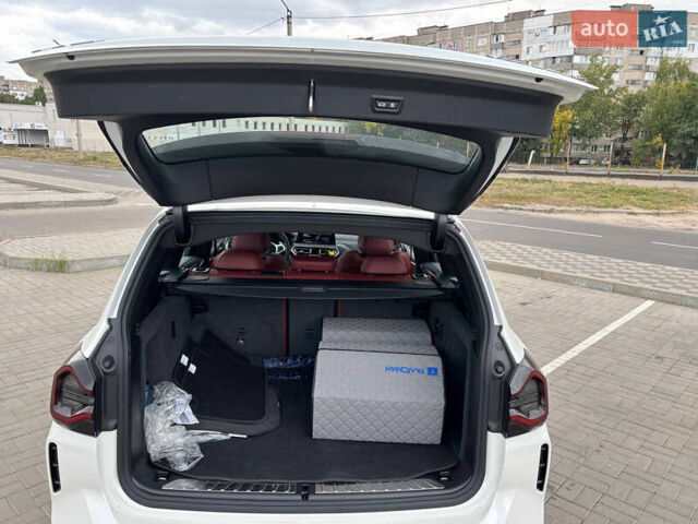 Белый БМВ Х3, объемом двигателя 2 л и пробегом 18 тыс. км за 55000 $, фото 37 на Automoto.ua