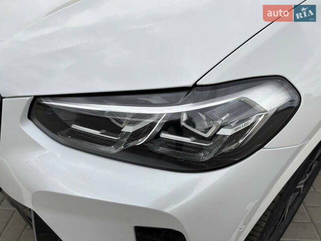Белый БМВ Х3, объемом двигателя 2 л и пробегом 18 тыс. км за 55000 $, фото 4 на Automoto.ua