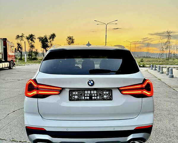 Белый БМВ Х3, объемом двигателя 2 л и пробегом 37 тыс. км за 35900 $, фото 13 на Automoto.ua