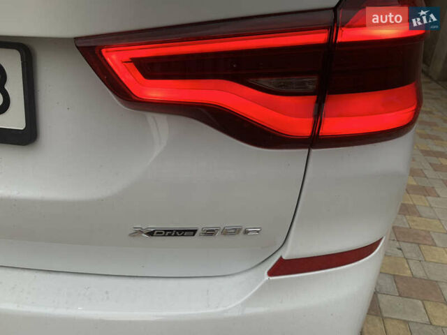 Белый БМВ Х3, объемом двигателя 2 л и пробегом 20 тыс. км за 42500 $, фото 20 на Automoto.ua