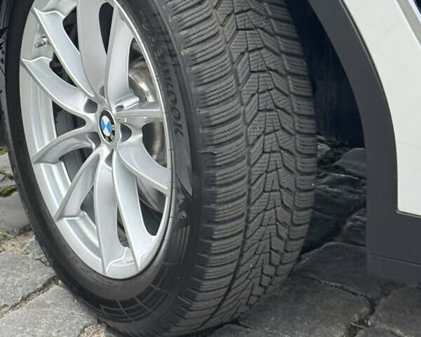 Белый БМВ Х3, объемом двигателя 2 л и пробегом 13 тыс. км за 45555 $, фото 143 на Automoto.ua