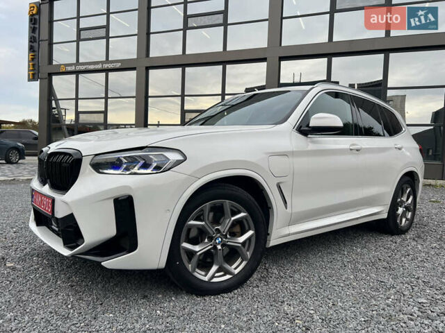 Білий БМВ Х3, об'ємом двигуна 2 л та пробігом 65 тис. км за 42700 $, фото 5 на Automoto.ua