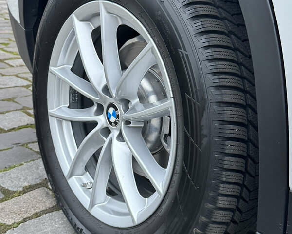 Белый БМВ Х3, объемом двигателя 2 л и пробегом 13 тыс. км за 45555 $, фото 44 на Automoto.ua