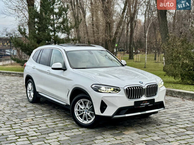 Белый БМВ Х3, объемом двигателя 2 л и пробегом 13 тыс. км за 45555 $, фото 135 на Automoto.ua
