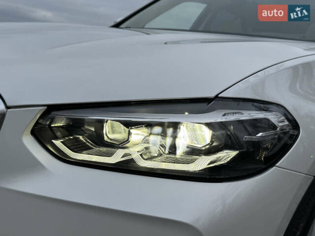 Белый БМВ Х3, объемом двигателя 2 л и пробегом 13 тыс. км за 45555 $, фото 65 на Automoto.ua