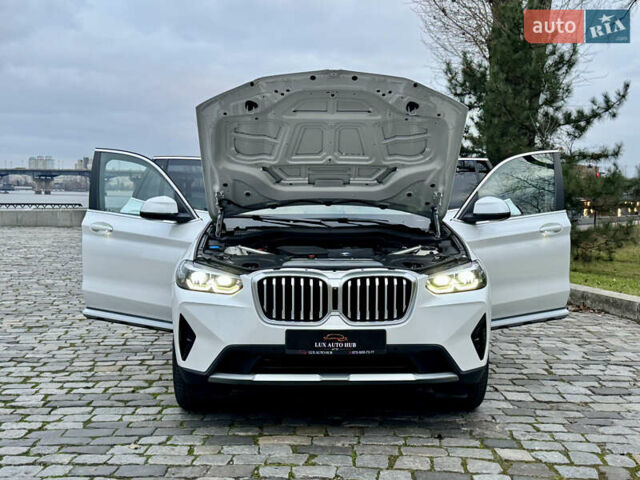 Белый БМВ Х3, объемом двигателя 2 л и пробегом 13 тыс. км за 45555 $, фото 36 на Automoto.ua
