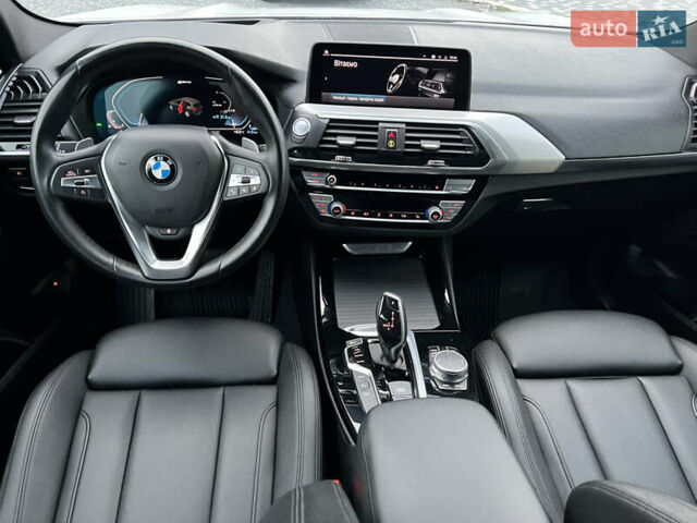 Білий БМВ Х3, об'ємом двигуна 2 л та пробігом 65 тис. км за 42700 $, фото 13 на Automoto.ua