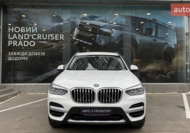 Белый БМВ Х3, объемом двигателя 2 л и пробегом 88 тыс. км за 37107 $, фото 4 на Automoto.ua