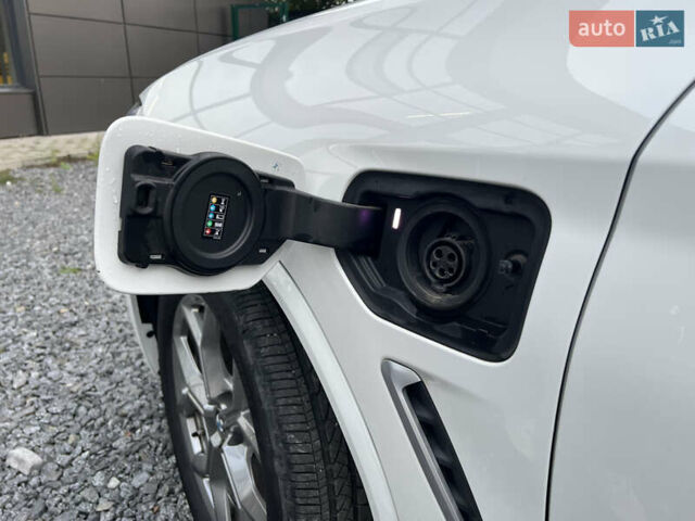 Білий БМВ Х3, об'ємом двигуна 2 л та пробігом 65 тис. км за 42700 $, фото 21 на Automoto.ua