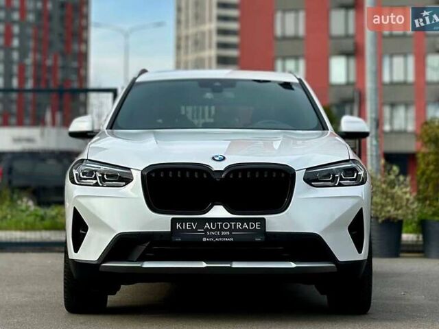 Белый БМВ Х3, объемом двигателя 2 л и пробегом 124 тыс. км за 39900 $, фото 2 на Automoto.ua