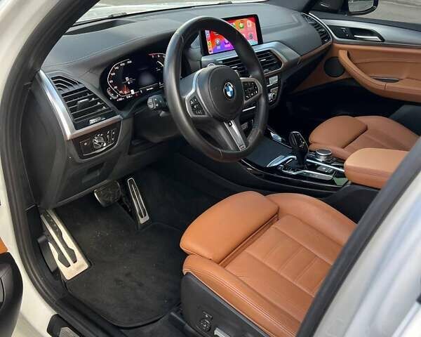 Белый БМВ Х3, объемом двигателя 3 л и пробегом 77 тыс. км за 35750 $, фото 4 на Automoto.ua