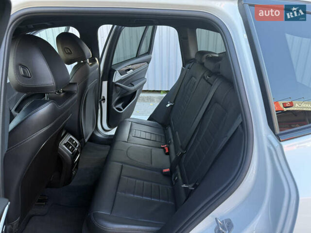 Белый БМВ Х3, объемом двигателя 2 л и пробегом 83 тыс. км за 32500 $, фото 11 на Automoto.ua