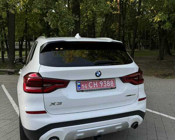 Белый БМВ Х3, объемом двигателя 2 л и пробегом 119 тыс. км за 28200 $, фото 3 на Automoto.ua