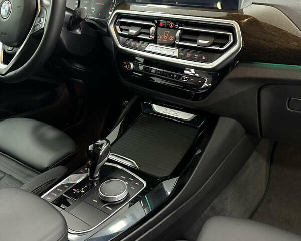 Белый БМВ Х3, объемом двигателя 2 л и пробегом 29 тыс. км за 40500 $, фото 22 на Automoto.ua