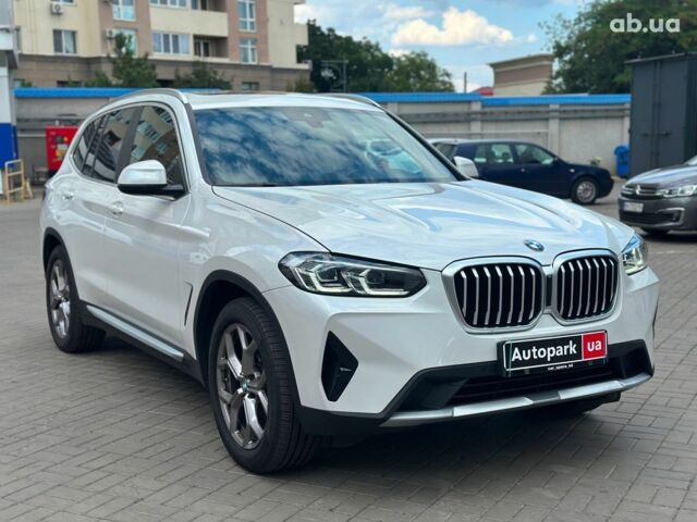 Білий БМВ Х3, об'ємом двигуна 2 л та пробігом 44 тис. км за 42990 $, фото 2 на Automoto.ua