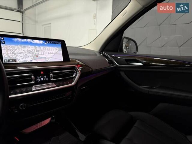 Білий БМВ Х3, об'ємом двигуна 2 л та пробігом 24 тис. км за 49900 $, фото 32 на Automoto.ua