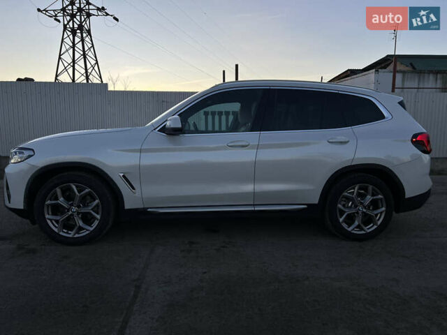Белый БМВ Х3, объемом двигателя 2 л и пробегом 69 тыс. км за 35400 $, фото 3 на Automoto.ua