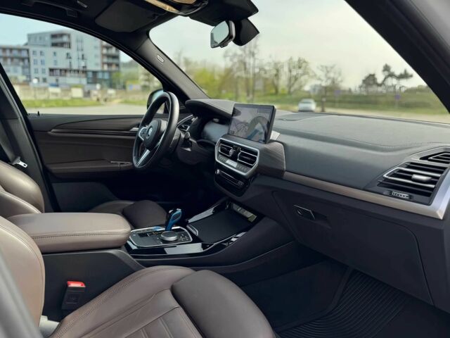 Белый БМВ Х3, объемом двигателя 0 л и пробегом 12 тыс. км за 30000 $, фото 10 на Automoto.ua