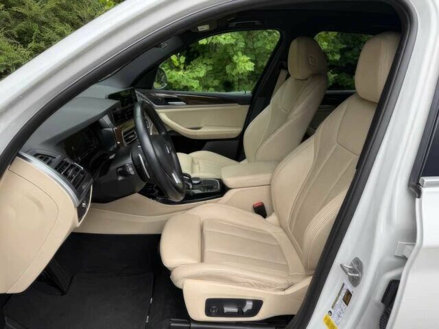 Белый БМВ Х3, объемом двигателя 2 л и пробегом 10 тыс. км за 47000 $, фото 8 на Automoto.ua