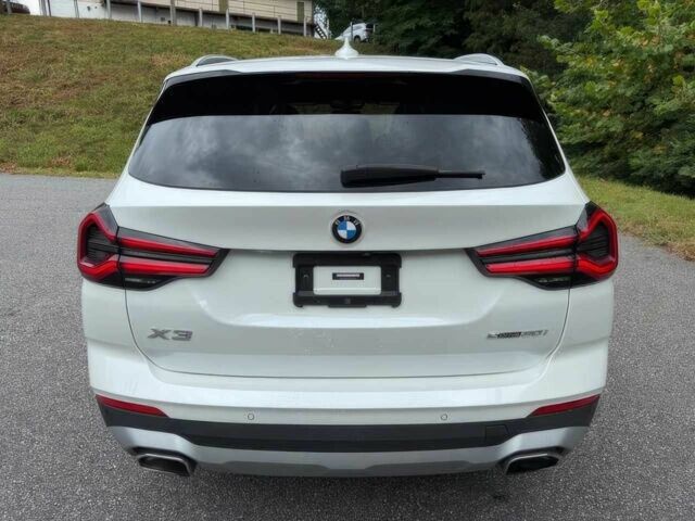 Белый БМВ Х3, объемом двигателя 2 л и пробегом 10 тыс. км за 47000 $, фото 5 на Automoto.ua