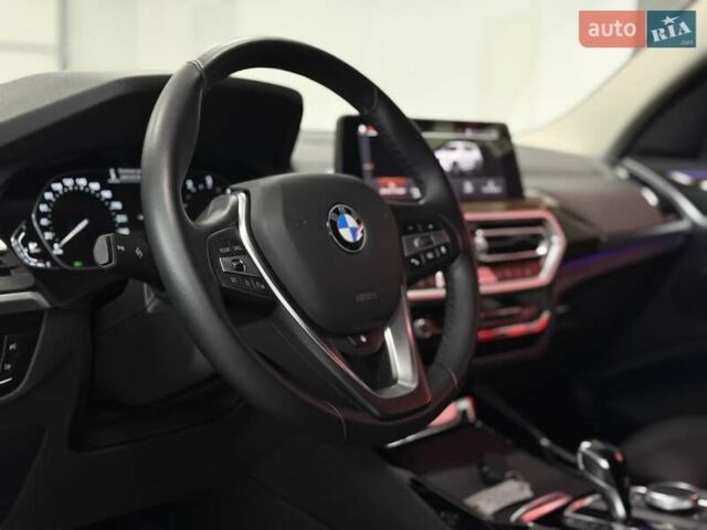 Білий БМВ Х3, об'ємом двигуна 2 л та пробігом 24 тис. км за 49900 $, фото 30 на Automoto.ua