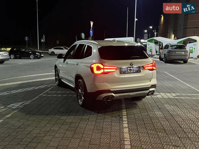 Білий БМВ Х3, об'ємом двигуна 2 л та пробігом 127 тис. км за 44800 $, фото 10 на Automoto.ua