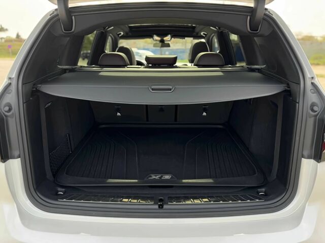 Белый БМВ Х3, объемом двигателя 0 л и пробегом 12 тыс. км за 30000 $, фото 12 на Automoto.ua