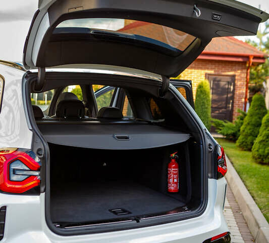 Білий БМВ Х3, об'ємом двигуна 0 л та пробігом 25 тис. км за 49500 $, фото 38 на Automoto.ua