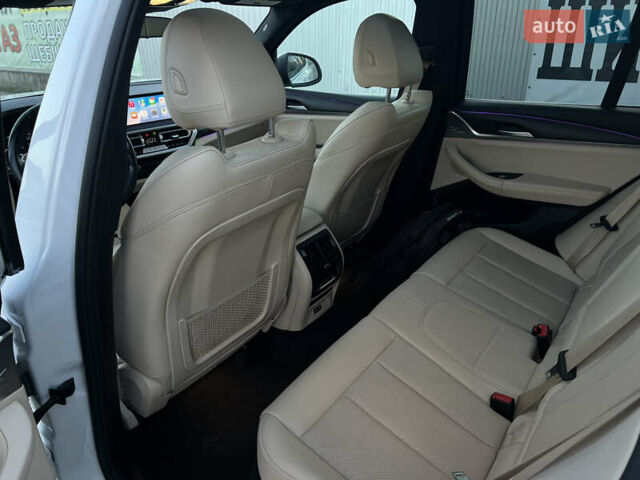 Белый БМВ Х3, объемом двигателя 2 л и пробегом 69 тыс. км за 35400 $, фото 33 на Automoto.ua