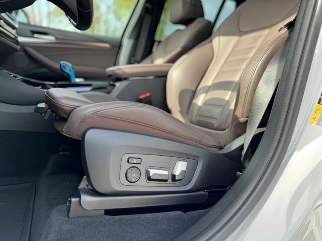 Белый БМВ Х3, объемом двигателя 0 л и пробегом 12 тыс. км за 30000 $, фото 6 на Automoto.ua