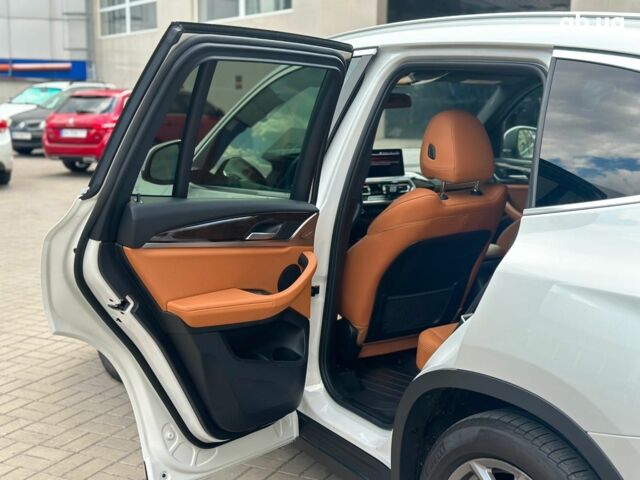 Белый БМВ Х3, объемом двигателя 2 л и пробегом 44 тыс. км за 42990 $, фото 23 на Automoto.ua