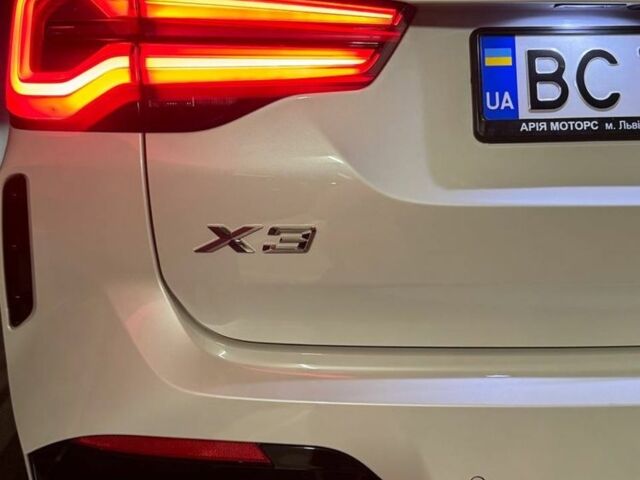 Білий БМВ Х3, об'ємом двигуна 2 л та пробігом 35 тис. км за 59999 $, фото 9 на Automoto.ua