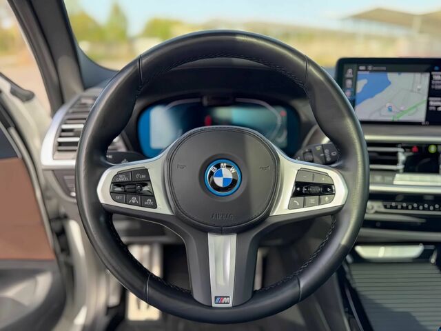 Белый БМВ Х3, объемом двигателя 0 л и пробегом 12 тыс. км за 30000 $, фото 8 на Automoto.ua