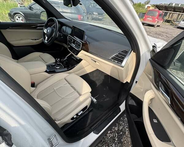 Белый БМВ Х3, объемом двигателя 2 л и пробегом 55 тыс. км за 28600 $, фото 5 на Automoto.ua