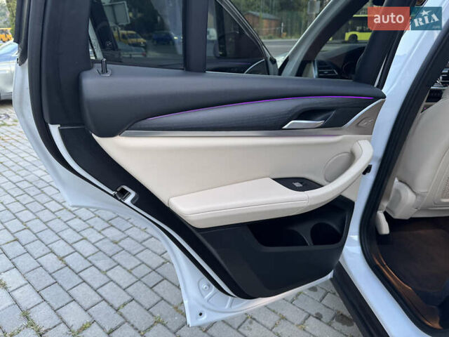 Белый БМВ Х3, объемом двигателя 2 л и пробегом 68 тыс. км за 42500 $, фото 10 на Automoto.ua