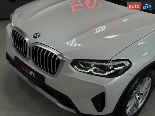 Білий БМВ Х3, об'ємом двигуна 2 л та пробігом 24 тис. км за 49900 $, фото 9 на Automoto.ua