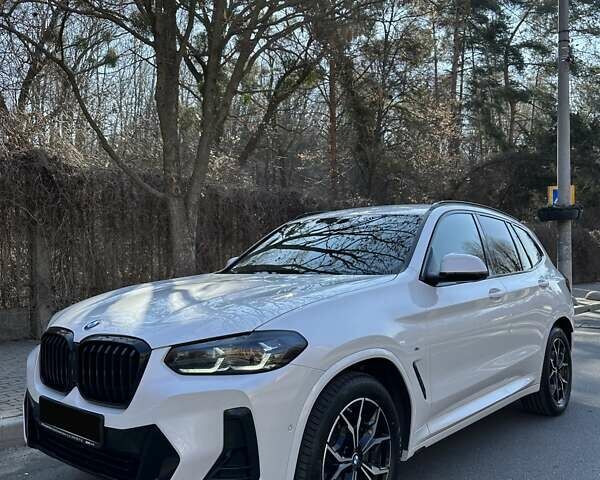 Белый БМВ Х3, объемом двигателя 2 л и пробегом 14 тыс. км за 56900 $, фото 4 на Automoto.ua