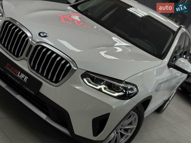 Білий БМВ Х3, об'ємом двигуна 2 л та пробігом 24 тис. км за 49900 $, фото 7 на Automoto.ua