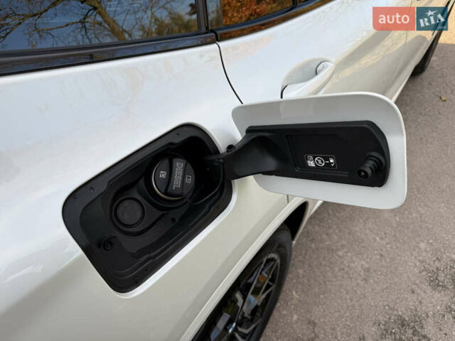 Белый БМВ Х3, объемом двигателя 2.99 л и пробегом 9 тыс. км за 75500 $, фото 25 на Automoto.ua